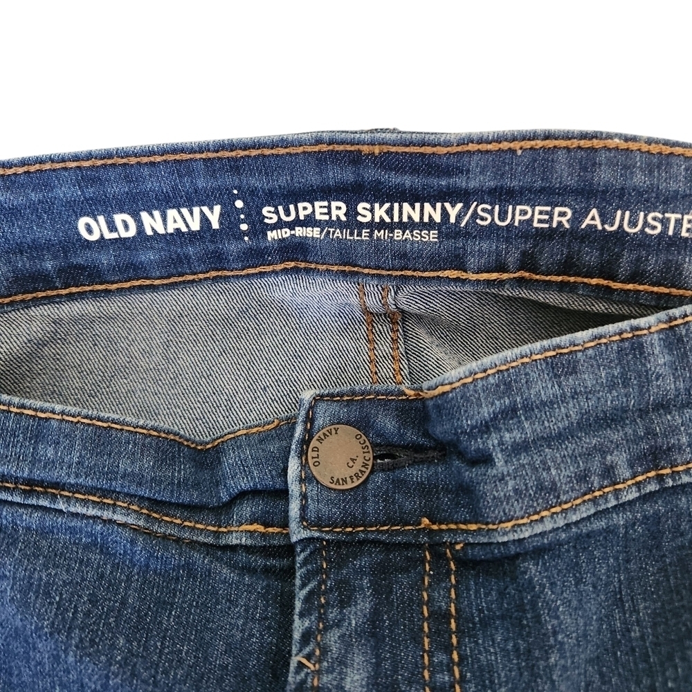 Old Navy Women's Classic Blue Skinny Jeans - Picture 3 of 6